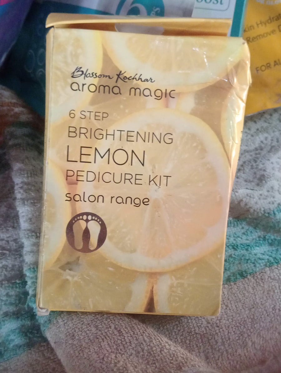 Aroma Magic Brightening Lemon Pedicure Kit – Salon Range