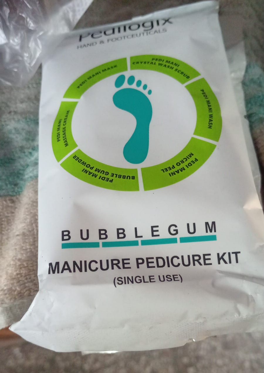 Bubblegum Manicure Pedicure Kit – Single Use